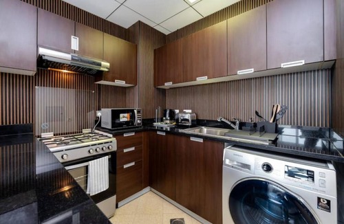 Dubai Sports City Apartment | Special Rates - Elegant Studio - Golf Views