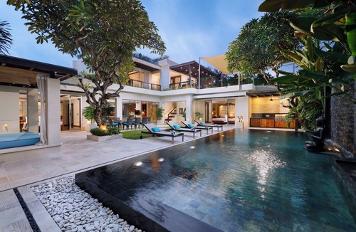 Jimbaran Bay Villa | Specious three bedrooms villa in Jimbaran