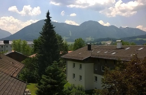 Vordermiesenbach Apartment | Speckhaus - Spacious attic apartment for 3 persons with mountain views