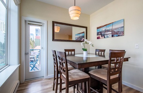 Belltown Condo | Spectacular 2bd 2bth in Heart of Seattle!