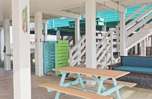 Surfside Beach House | Spectacular beach house just steps away from the sand!