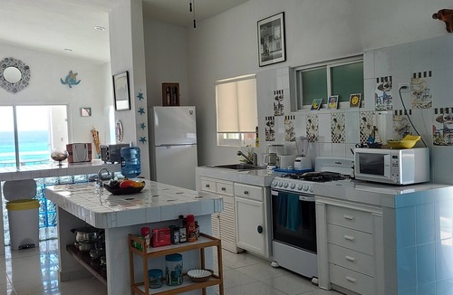Punta Cancun Condo | SPECTACULAR BEACH FRONT VIEW-RELAX IN A PRIVATE LOCATION, WE OFFER DISCOUNTS.
