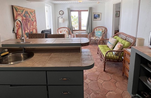Balfour Town Villa | Spectacular Beachfront Views on Salt Cay