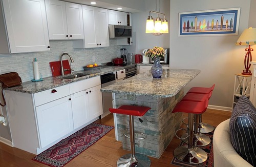 Myrtle Beach Condo | Spectacular Direct Beach ,Ocean View 17 floor Romantic Get Away King Bed !
