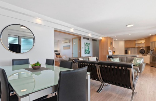 Mooloolaba Apartment | Spectacular Location and Views, 3 Bedrooms , Private Rooftop Spa