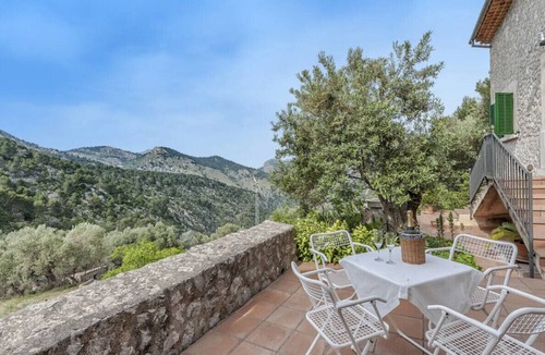 Selva Villa | Spectacular Mallorcan villa with private pool, Wi-Fi in Sierra Tramuntana