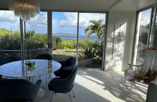 Estate Solitude East Villa | Spectacular Midcentury Modern Villa with Panoramic views