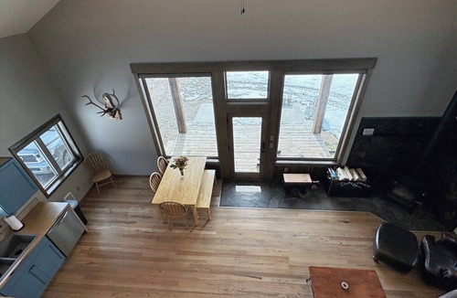 Roscoe Cabin | Spectacular Mountain Cabin in the heart of East Rosebud Mountains