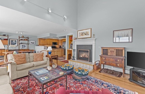Stowe Condo | Spectacular Mountain-View Townhouse/Near Slopes
