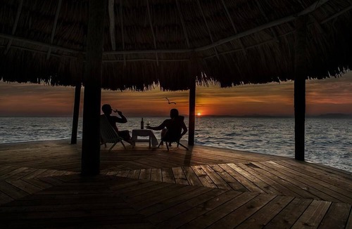 Thatch Caye Resort | Spectacular Ocean Views Cabana w/Private Roof Patio - A/C Included