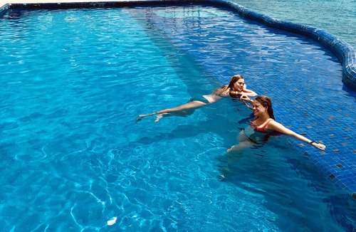 Zona Hotelera Norte Condo | Spectacular oceanfront condo! 3 Bed 3 Bath with oceanside pool & best snorkeling