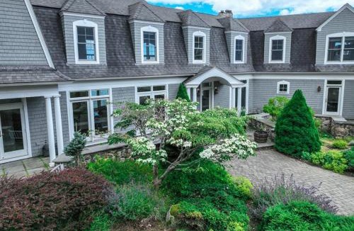 Georgetown House | Spectacular oceanfront retreat with amazing views, sunroom & washer/dryer