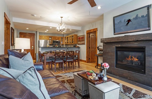 Edwards Condo | Spectacular Pinecone Lodge 2 Bedroom Home In The Heart Of Arrowhead Village