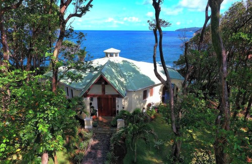 Calibishie Villa | Spectacular Private Ocean-Front Estate-Villa & Cottage