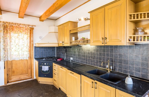 Bran Ski Chalet | Spectacular ski chalet by the Bran Castle
