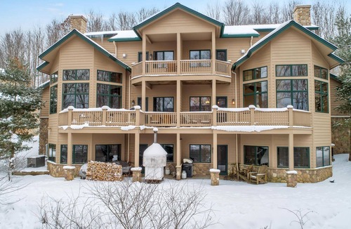 Ellicottville House | Spectacular Ski Townhouse across from Holiday Valley