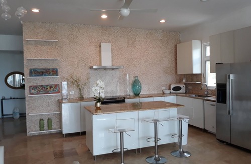 Estate East Street Villa | Spectacular Solitude bay beachfront villa