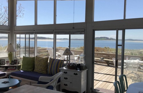 Prides Crossing House | Spectacular Sunsets And Private Beach In A Nantucket Style Summer Cottage.