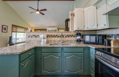Dundee Ski Chalet | Spectacular sunsets over Keuka Lake - Located in the HEART of the Finger Lakes!