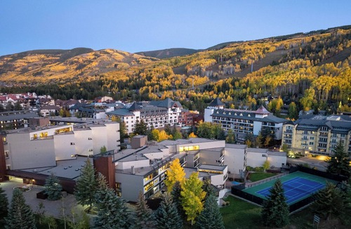 Vail Condo | Spectacular Vail Mountain Views Granite Kitchen Western Decor