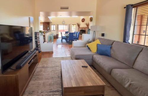 Tortolita House | Spectacular Views, Heated Pool, and Outdoor BBQ