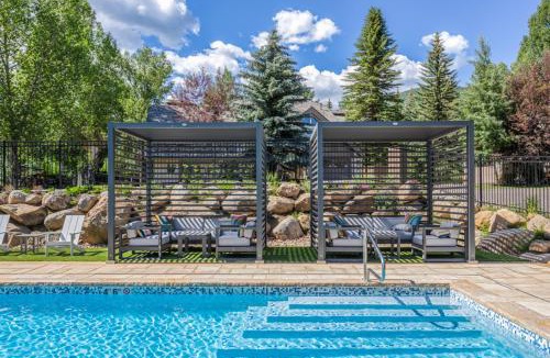 Avon House | Spectacular views Private Hot Tub Sleeps 16