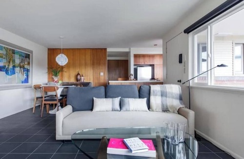 Wallingford Apartment | Spectacular Views- Skyline & Lake Union, Hi Speed Internet