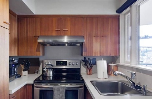 Wallingford Apartment | Spectacular Views- Skyline & Lake Union, Hi Speed Internet