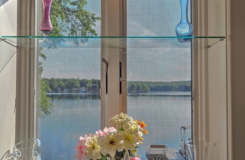 Rogers Cottage | Spectacular waterfront cottage on the most beautiful lake in CT's 'Quiet Corner'