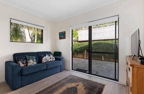 Matapouri House | Spectacular Woolleys Bay