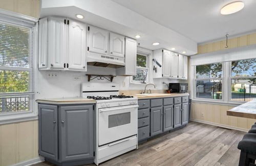 Speedway House | Speedway-N-Pines, Home Away from Home