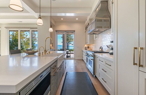 Brockway House | Spellbound Lakefront Lodge by Tahoe Getaways - 5 BR w Hot Tub, Buoy & Beach Access