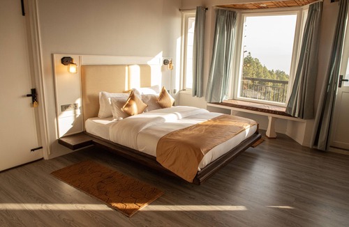 Kausani Hotel | Spellmount - Himalayan View Infinity Pool Resort In Kausani