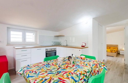 Bitonto Apartment | Spend a relaxing vacation in this appealing vacation home with great views of the countryside.