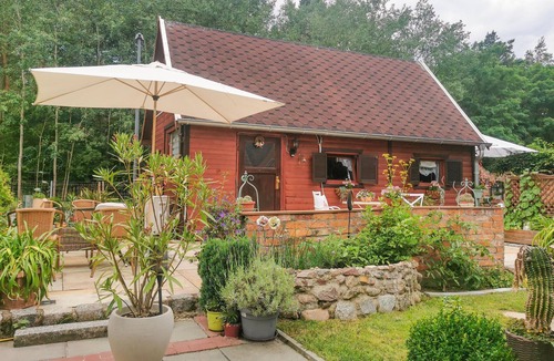 Mullrose House | Spend a vacation close to nature in this inviting vacation home.