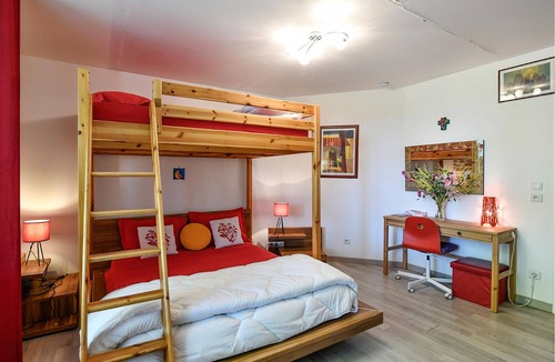 Cormatin House | Spend an unforgettable vacation in this inviting vacation home with pool.