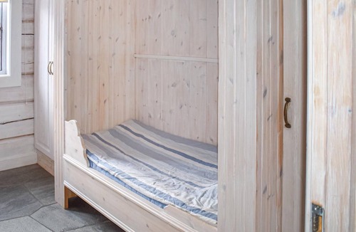 Uvdal House | Spend an unforgettable vacation surrounded by beautiful nature in this vacation home with mountain p