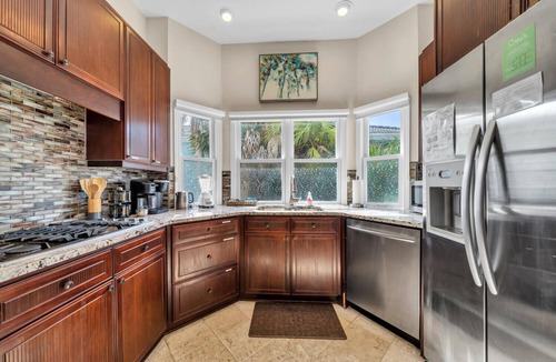 Destin House | Spend this weekend on the Beach! Home + Apt,Pool&Pcklbll Steps from Beach