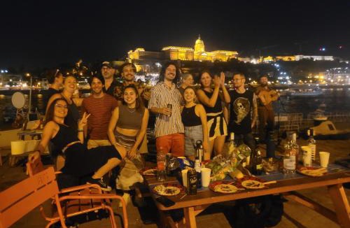 Csarnok negyed Hostel | Spicy Hostel