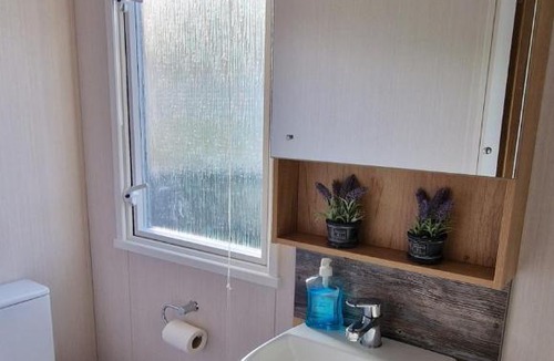 Selsey House | Spider's web Caravan, Green Lawns, Seal Bay Resort