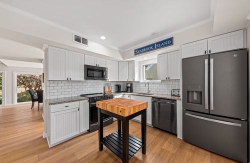 Spinnaker Beachhouses Villa | Spinnaker Beach House! Golf Course Views! Pet Friendly! Amenity access included