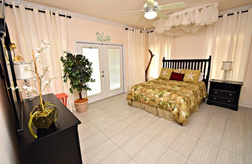 Gulf Shores Apartment | Spinnaker Pointe 1B Condo