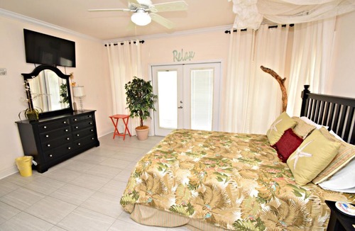 Gulf Shores Apartment | Spinnaker Pointe 1B Condo