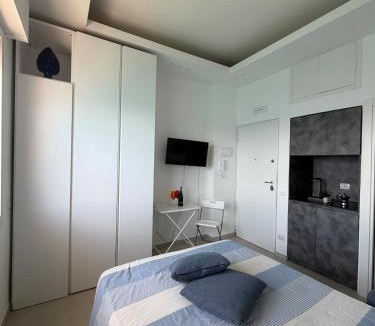 Spisone Apartment | Spinone Sea view studio a few steps from the beach