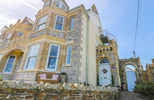 Perranporth Cottage | Spiral View