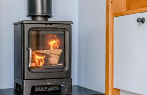 Alderbury House | Spire View Hut