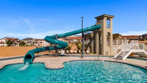 Washington House | Splash and Putt Paradise home