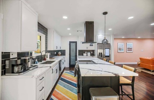 Tempe House | Splash House: Heated Pool | Big Backyard | Game/Arcade Room | Perfect for Groups