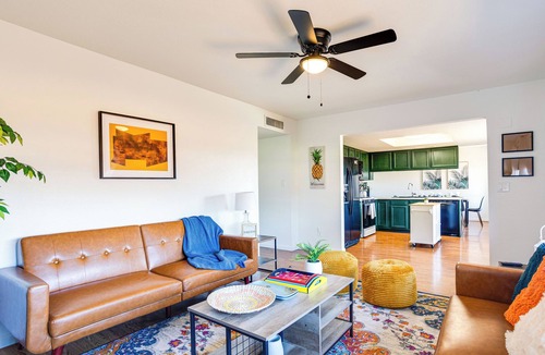 Maryvale House | Splash! Pool Home Sleeps Up to 12! Fun! Savings!