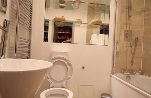 South Kensington Apartment | SPLEANDID APARTMENT IN THE HEART OF LONDON
